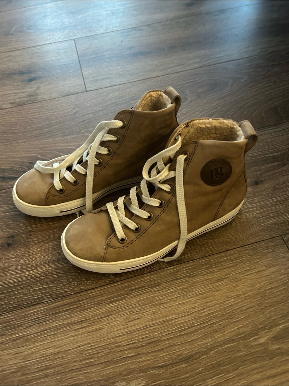 Women’s Paul green sneakers